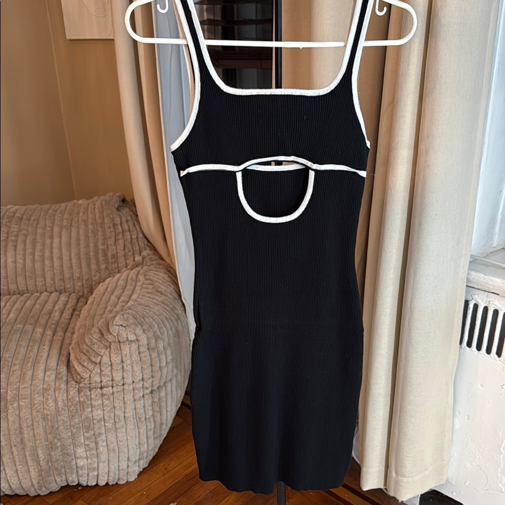 Black and White Dress, size S - Picture 2 of 5